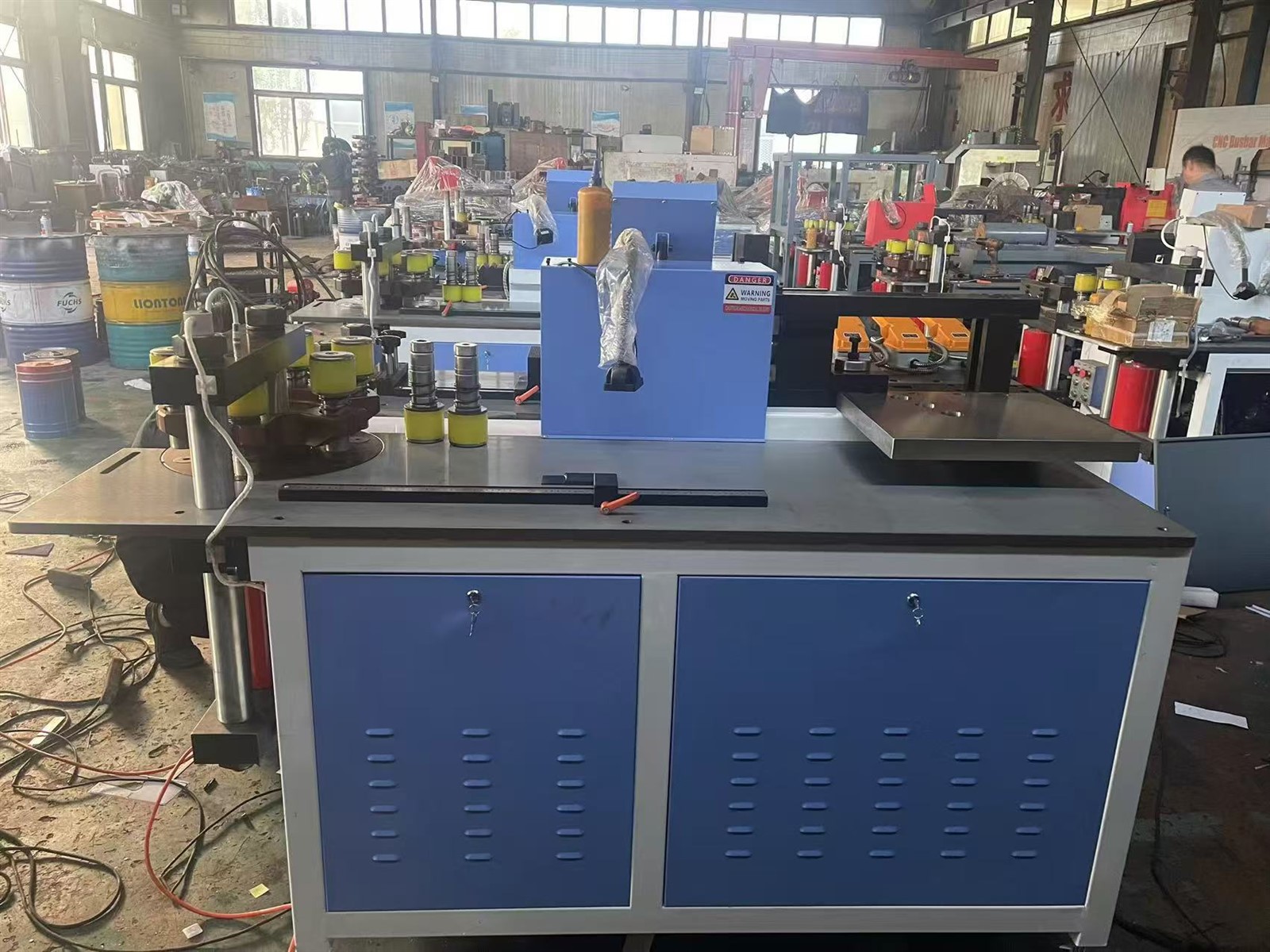 Processo de fabricação de barramentos